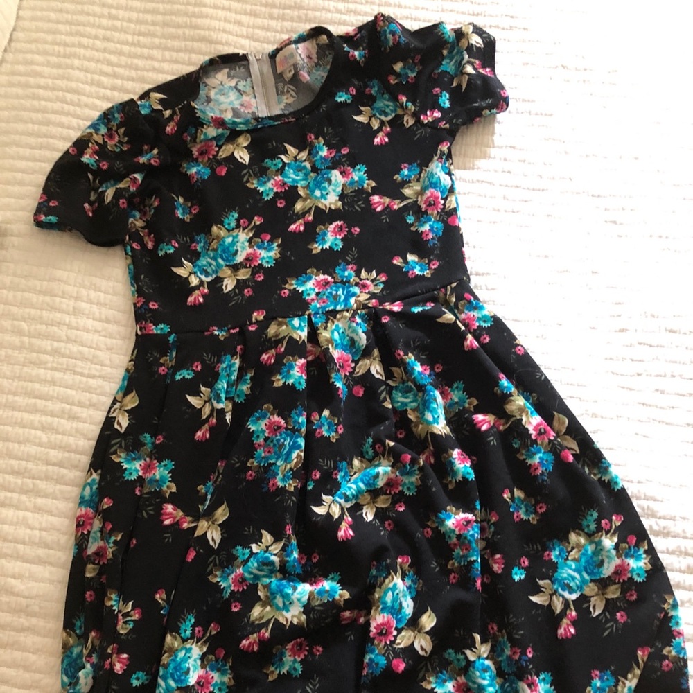 LuLaRoe Amelia